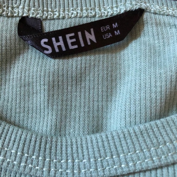 Cropped Tank Top Bundle - Picture 2 of 2